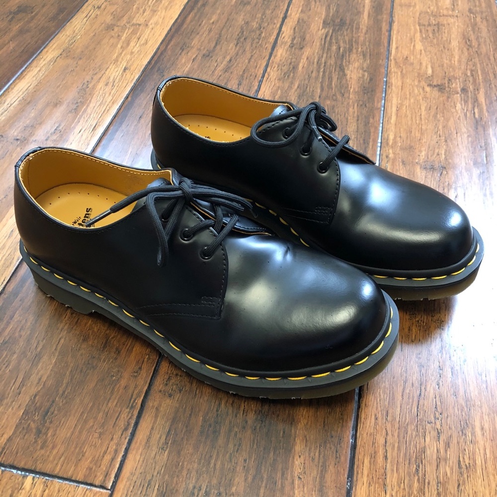 1461 Women’s Smooth Leather Oxford Dr. Martens